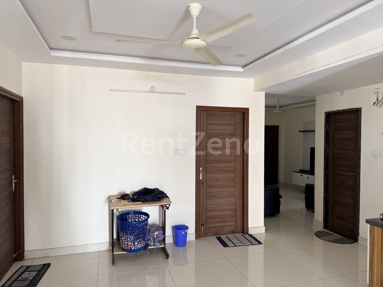 1 Room in Shared 3BHK — photo 10 of 14