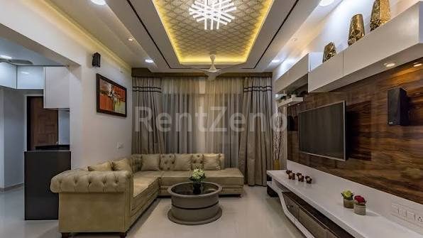 0.5 Room in Shared 3.5BHK — photo 6 of 9