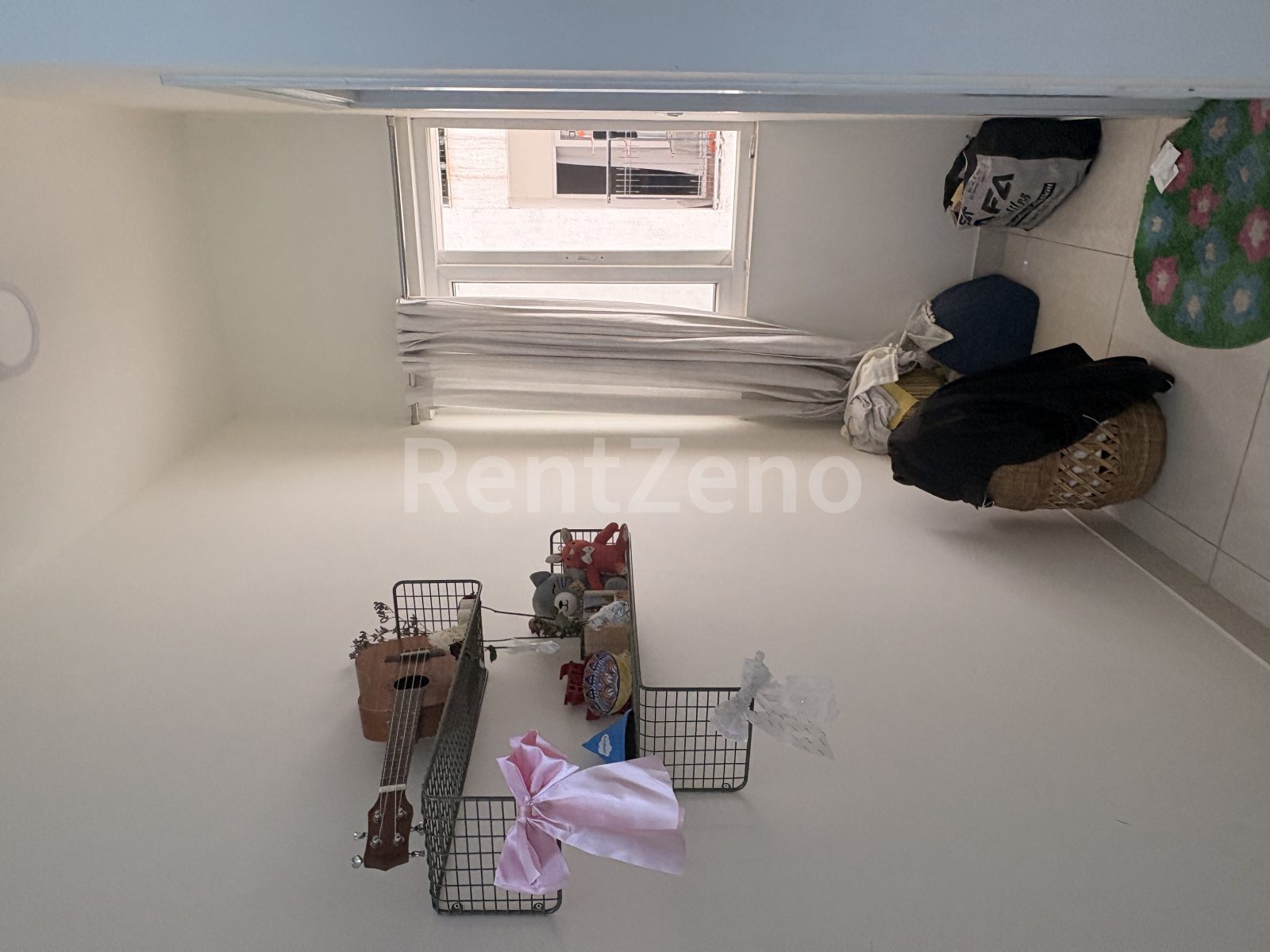 1 Room in Shared 4BHK — photo 4 of 6