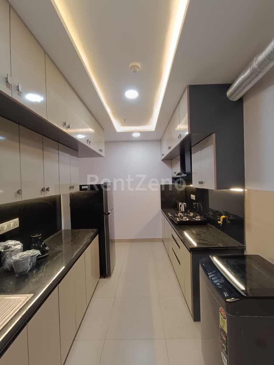 1 Room in Shared 4BHK — photo 8 of 10