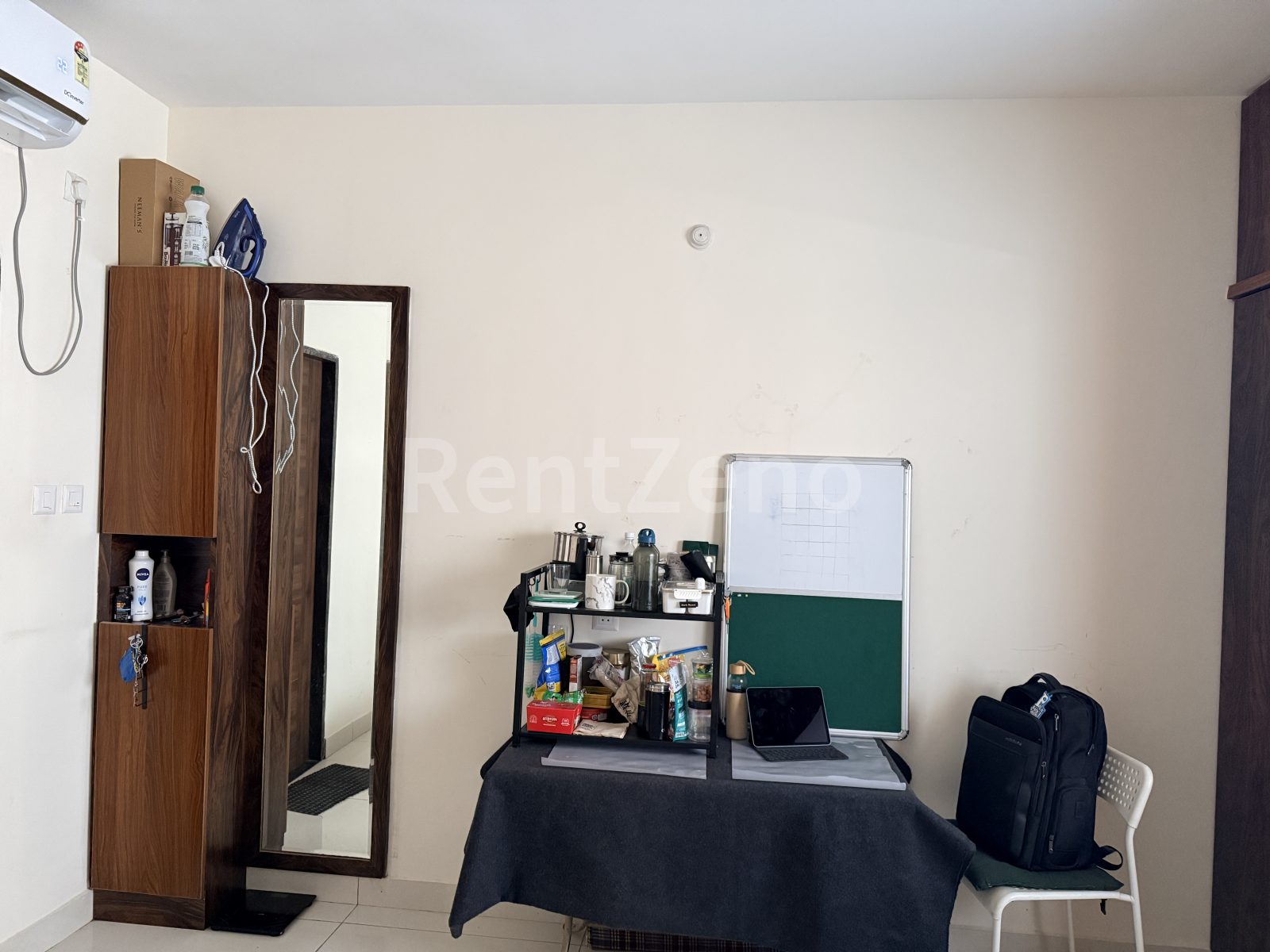 1 Room in Shared 3BHK — photo 14 of 14